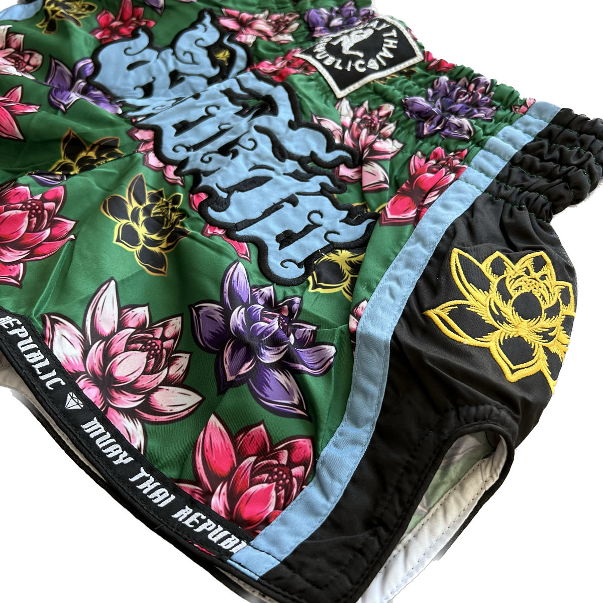 LIMITED EDITION - Muay Thai Shorts - Nylon Lotus - Prisma