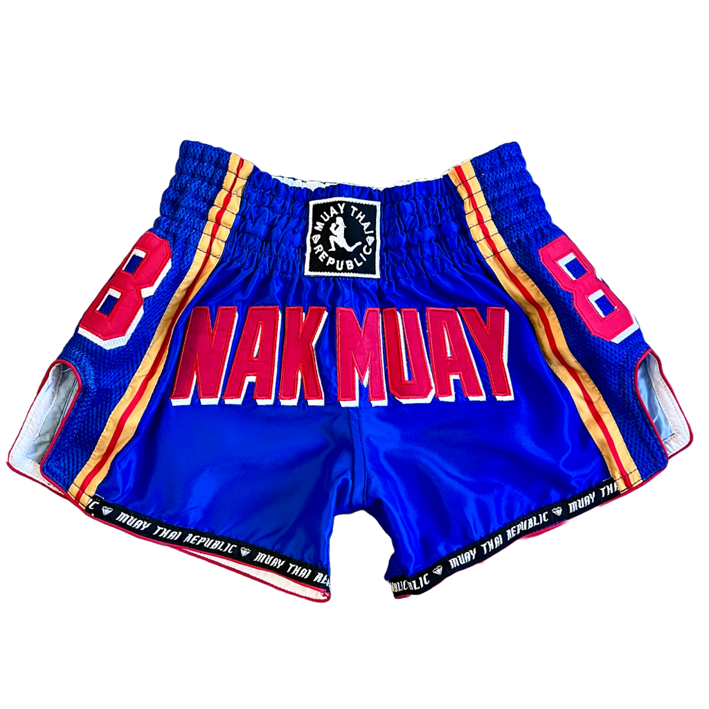 Muay Thai Kleding Nakarad Thaibox-shorts Voor Kinderen 2-10 Jaar - Echte Thaise Kwaliteit Met Zij-opening Voor Meer Bewegingsvrijheid Verstelbare Taille Muay Thai Kleding Nakarad Thaibox-shorts Voor Kinderen 2-10 Jaar - Echte Thaise Kwaliteit Met Zij-opening Voor Meer Bewegingsvrijheid Verstelbare Taille